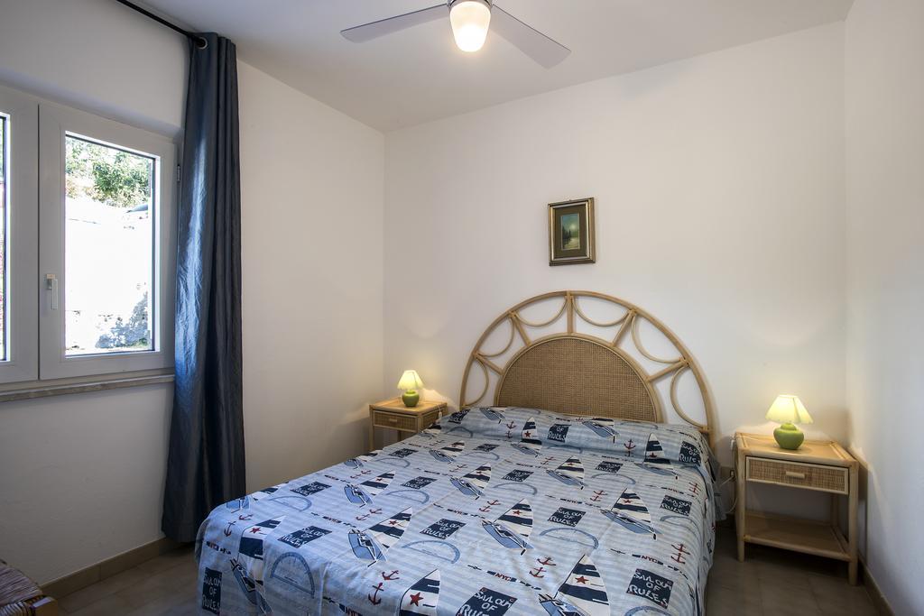 Magi - Appartamenti Maga Circe Ponza Exterior photo