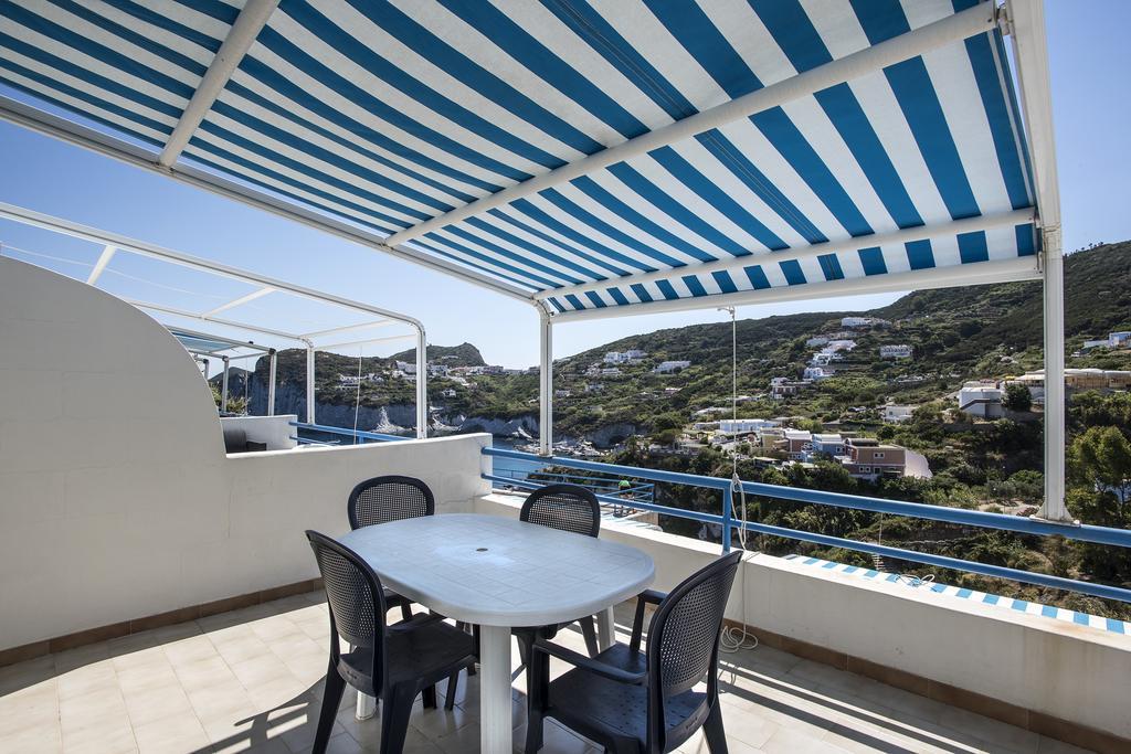 Magi - Appartamenti Maga Circe Ponza Exterior photo