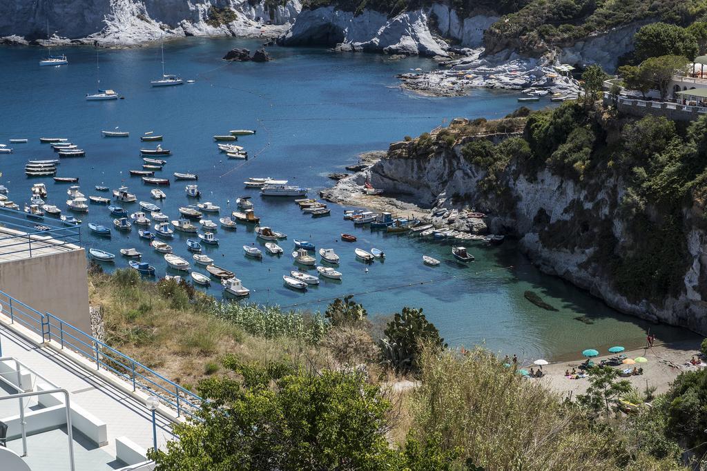 Magi - Appartamenti Maga Circe Ponza Exterior photo